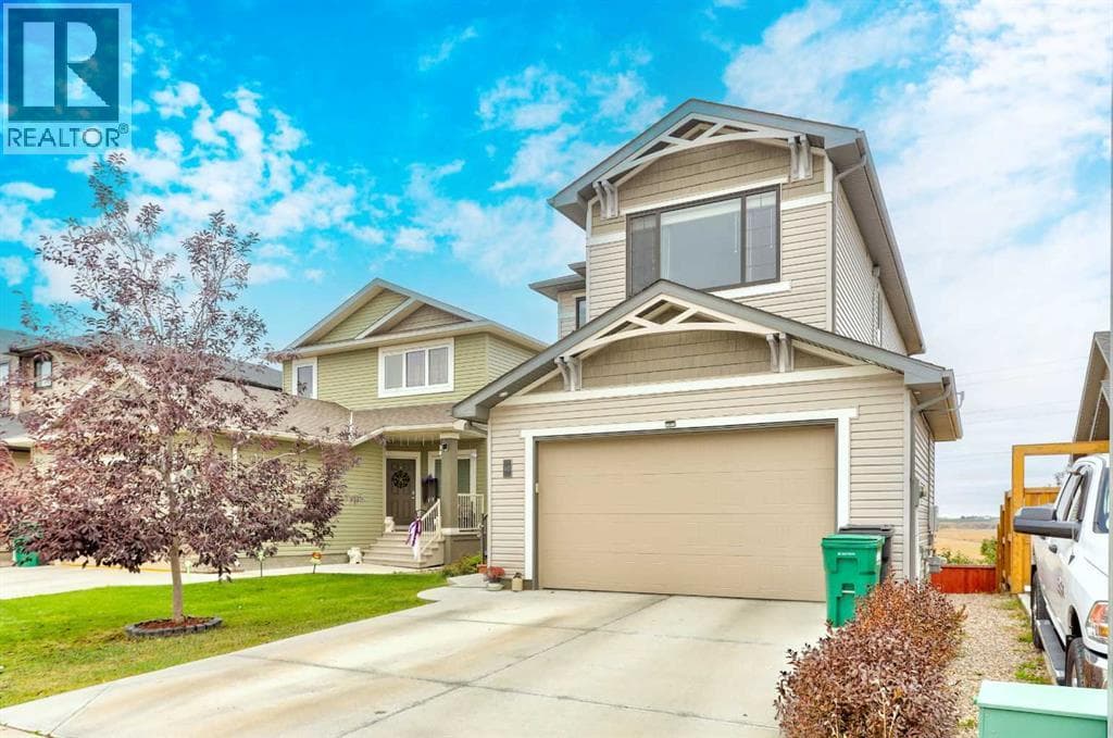 60 Alma Isobell Hodder Crescent N — Lethbridge - Main photo