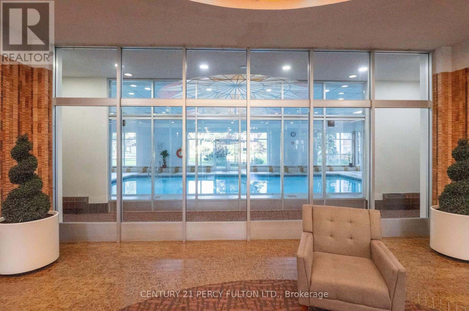 301 - 25 SILVER SPRINGS BOULEVARD — Toronto (L'Amoreaux) - Photo 2 of 50