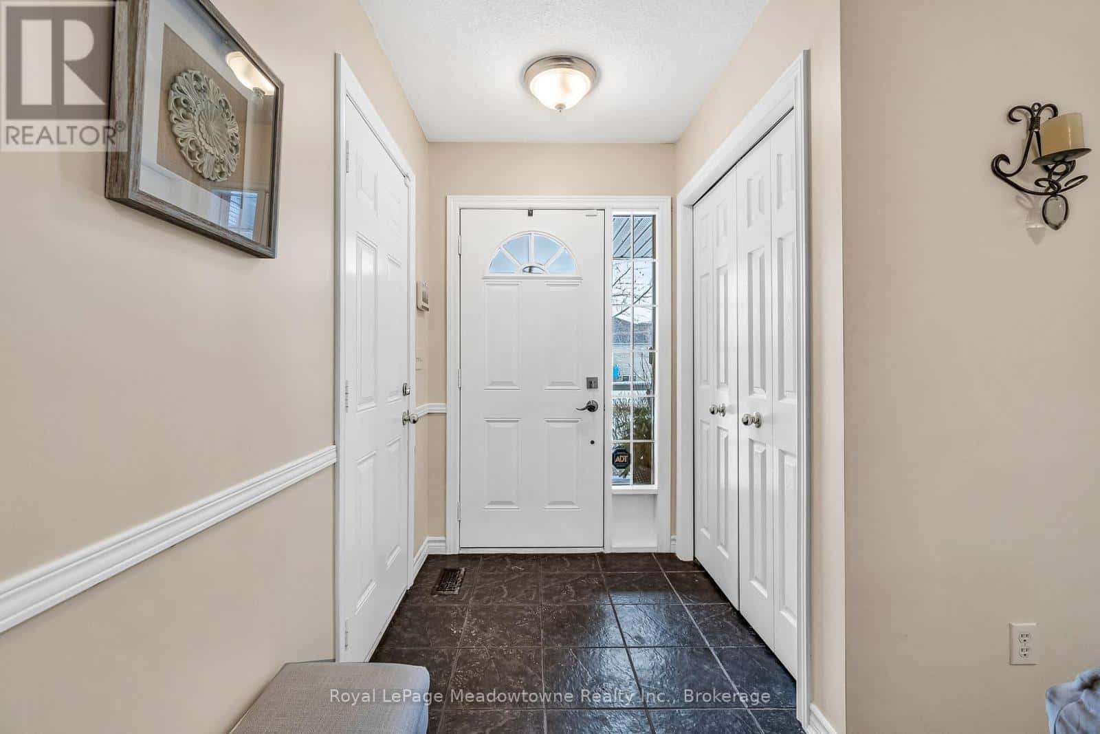 14 ATTO DRIVE — Guelph (Victoria North) - Photo 4 of 39