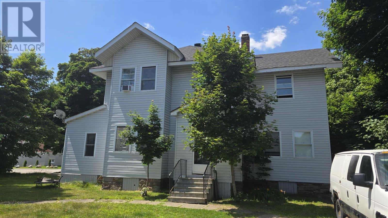 139 Church ST — Sault Ste. Marie - Photo 3 of 7