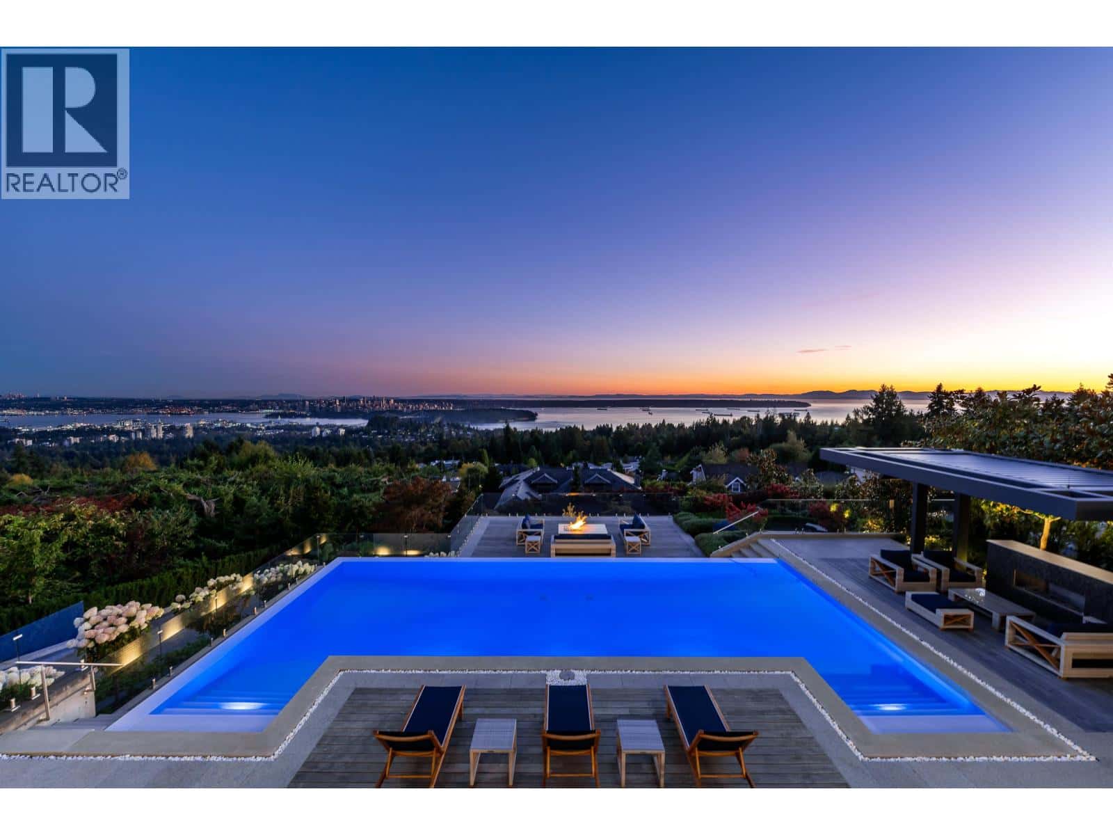 961 KING GEORGES WAY — West Vancouver, British Columbia - Photo 4 of 40