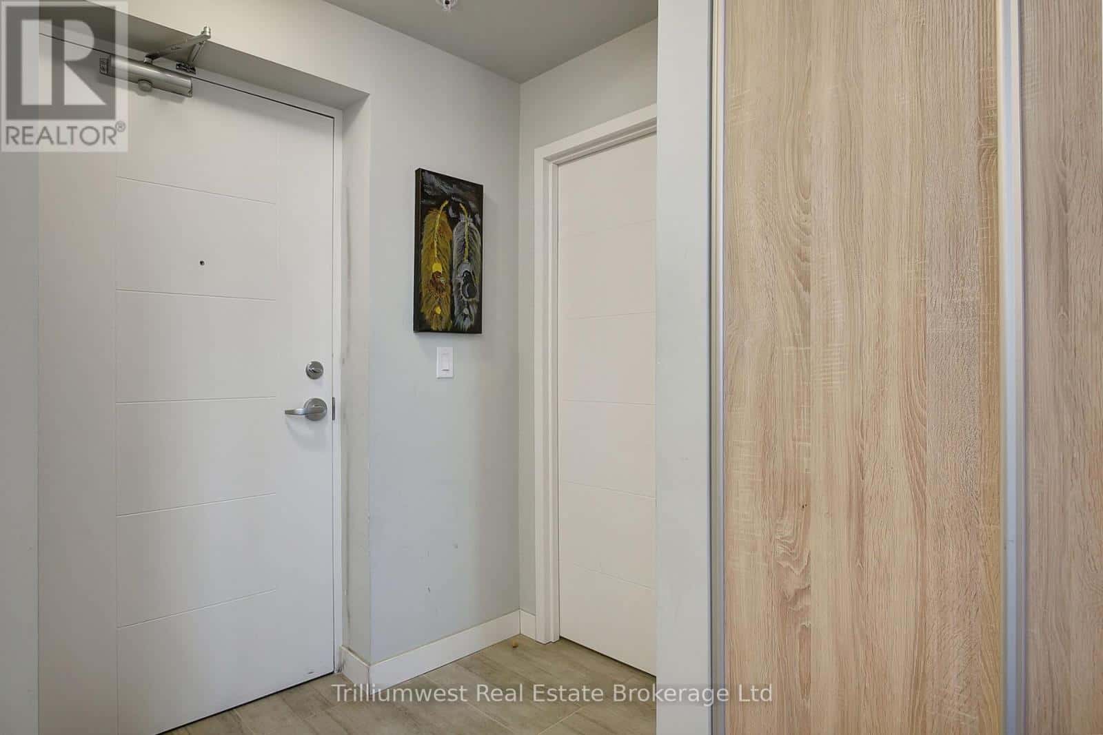 1501 - 318 SPRUCE STREET — Waterloo - Photo 4 of 26