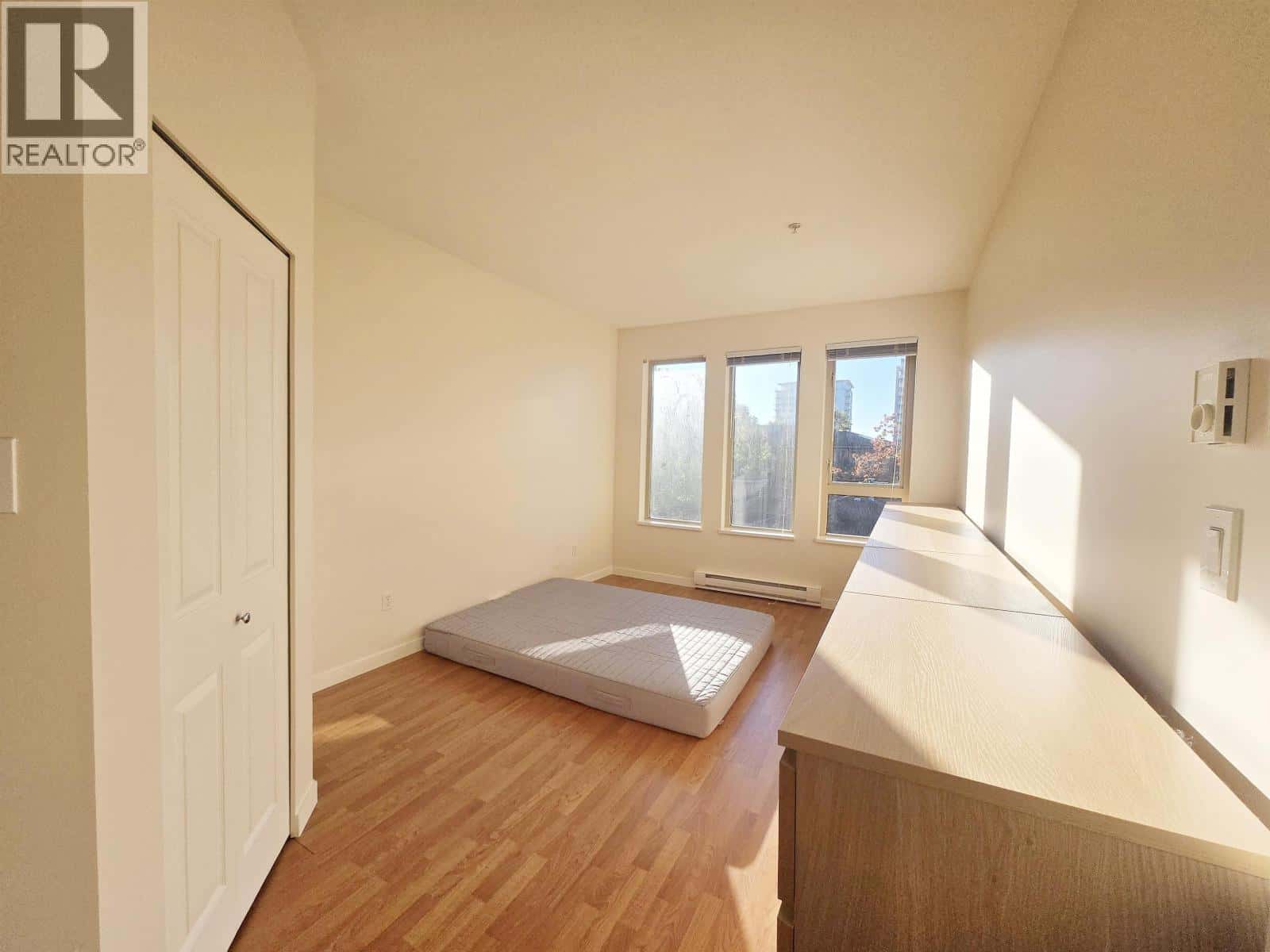 1427 5133 GARDEN CITY ROAD — Richmond - Photo 3 of 23