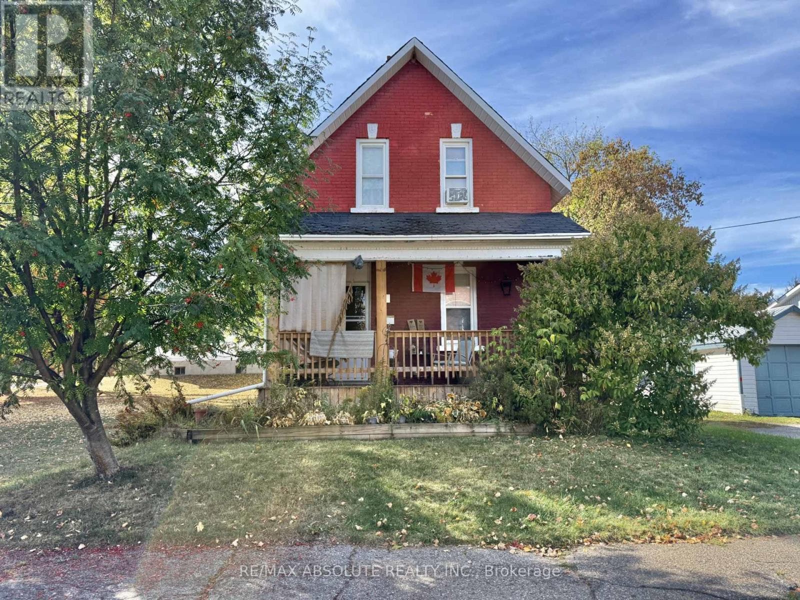 11 GOULD STREET — Whitewater Region - Main photo