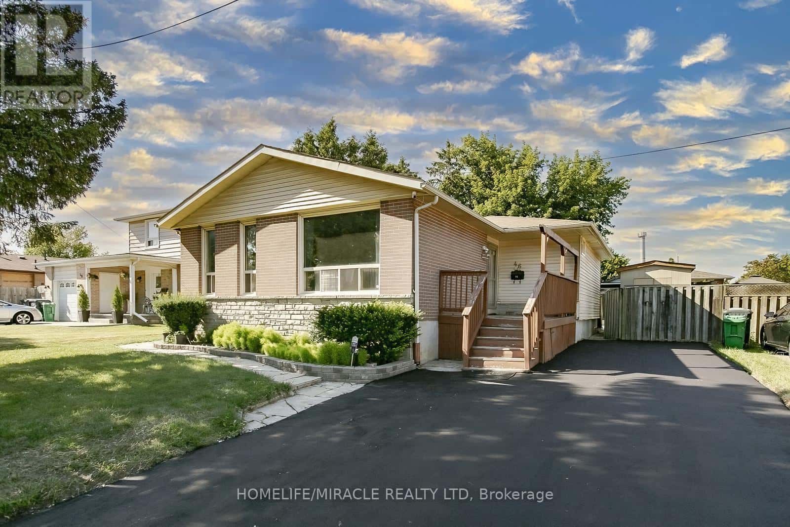 46 REIGATE AVENUE — Brampton (Madoc) - Photo 3 of 50