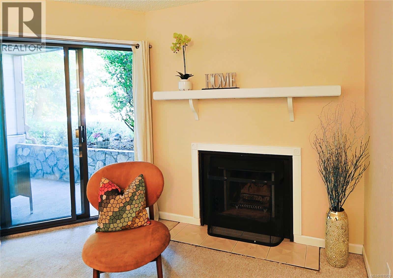 208 69 Gorge Rd W — Saanich - Photo 4 of 52