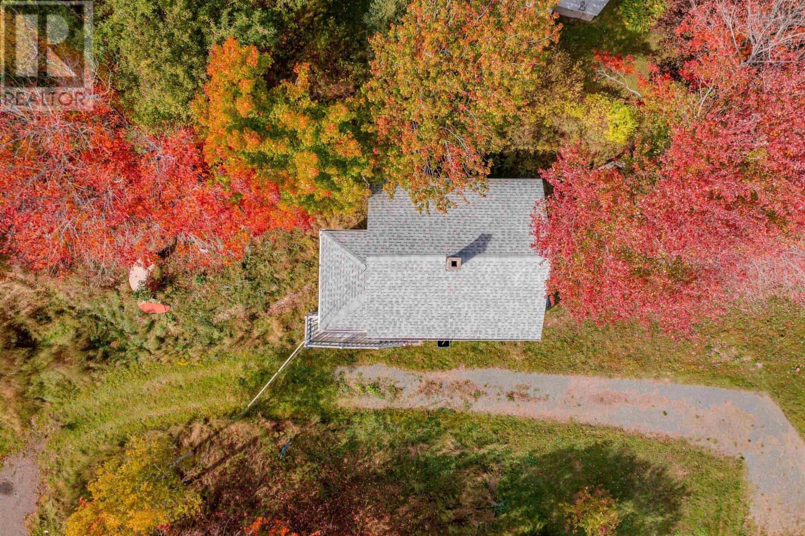 1284 George Street — Mira Road - Photo 3 of 20