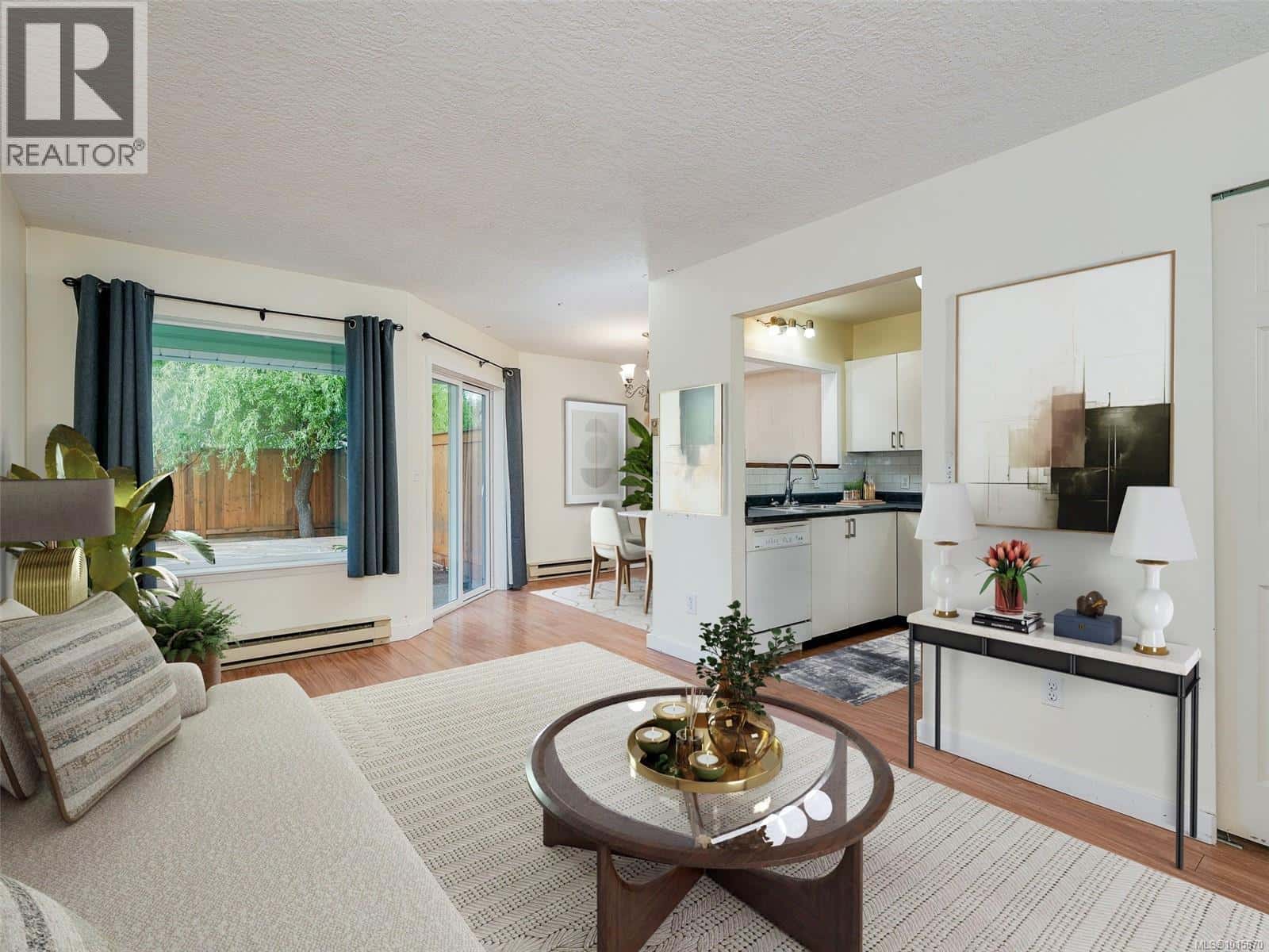 6 1441 Hillside Ave — Victoria - Photo 4 of 25