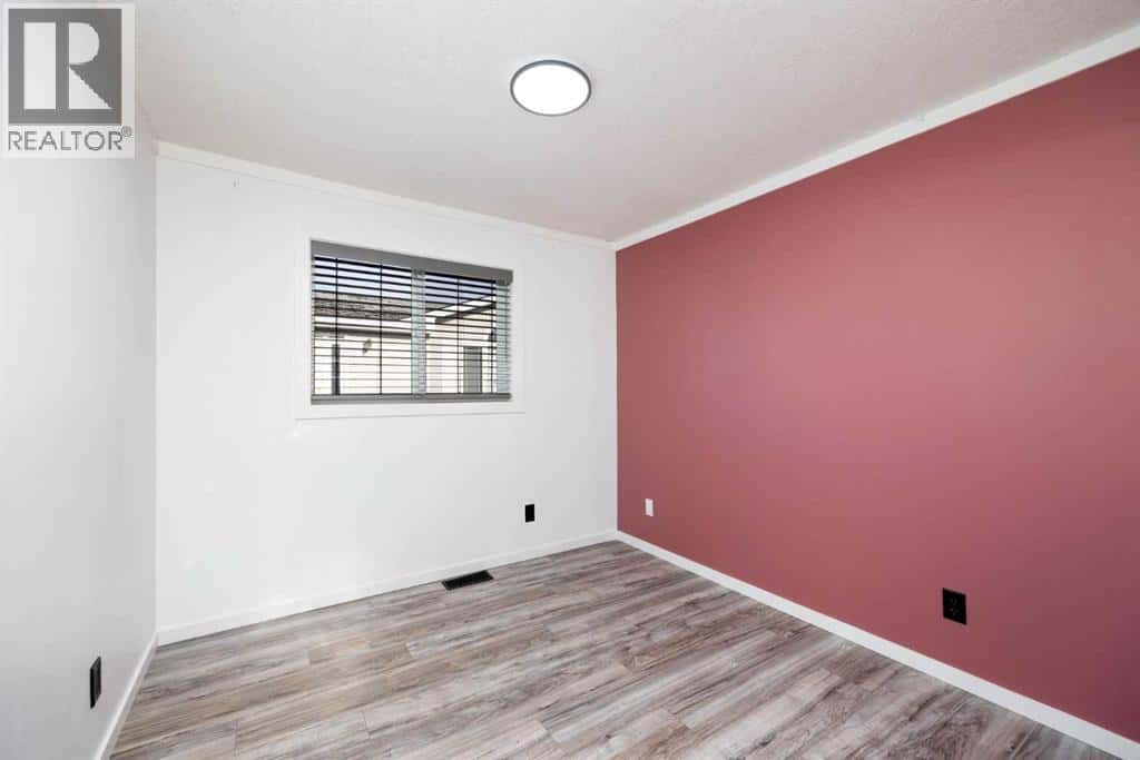 125 Waterhouse Street — Fort McMurray - Photo 3 of 46