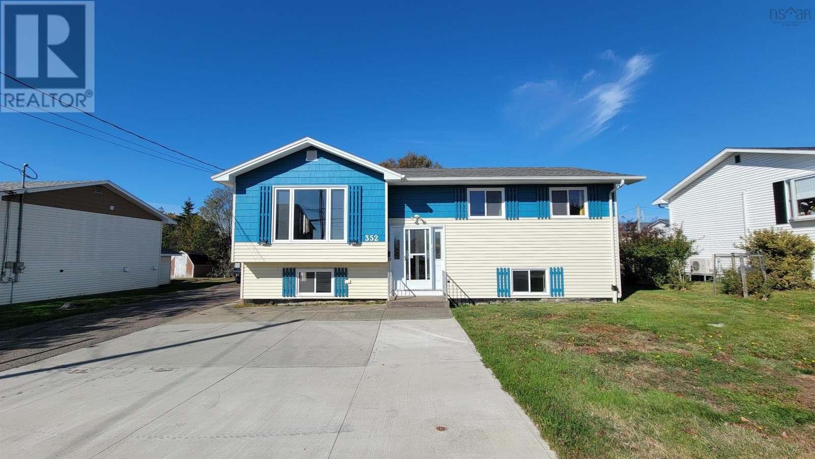 352 Pleasant Street — Yarmouth - Main photo