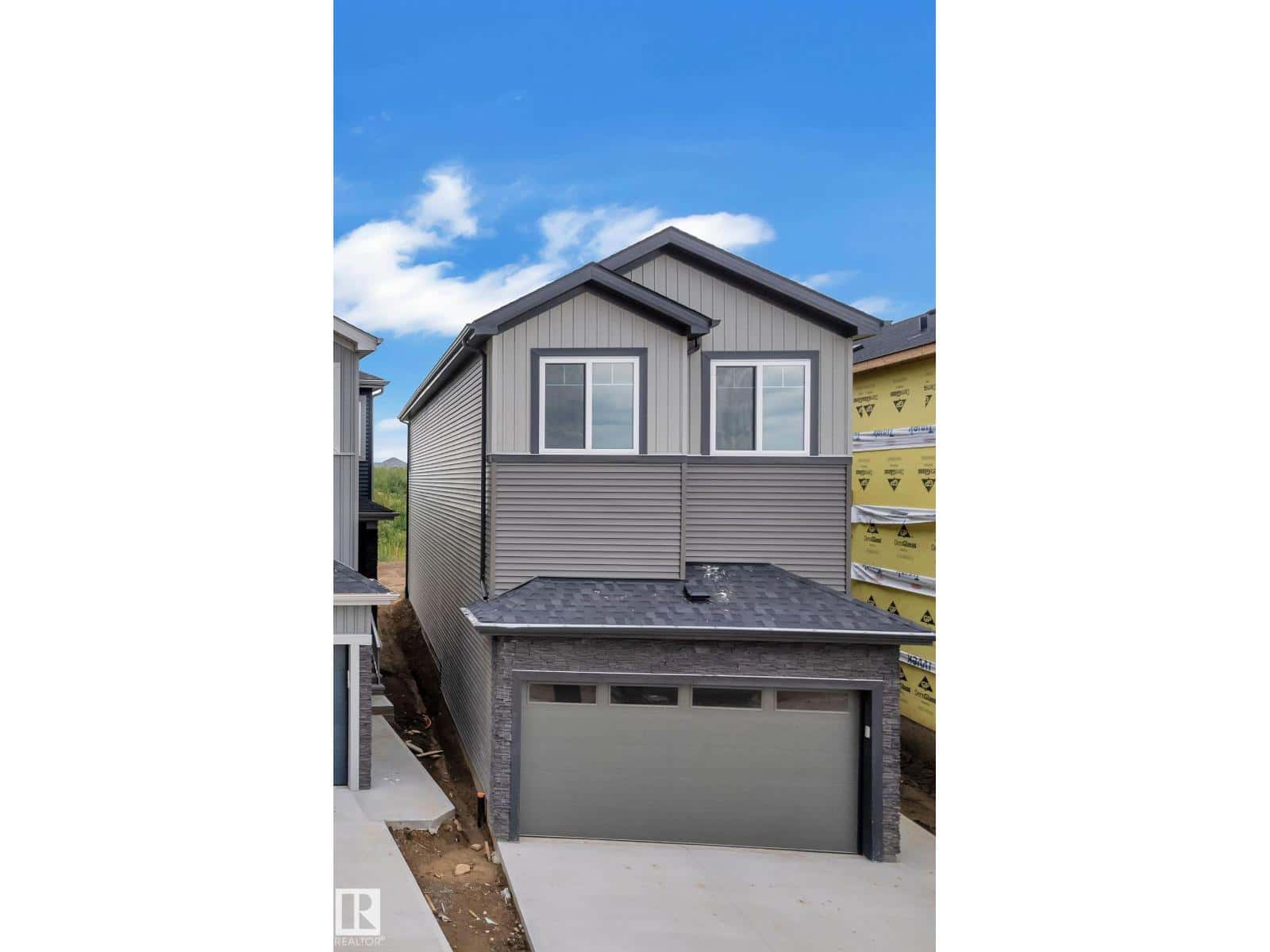 22835 80 AV NW — Edmonton - Photo 2 of 43