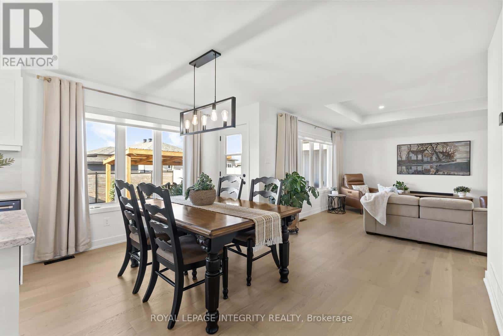 204 HYBRID STREET — Russell - Photo 5 of 30