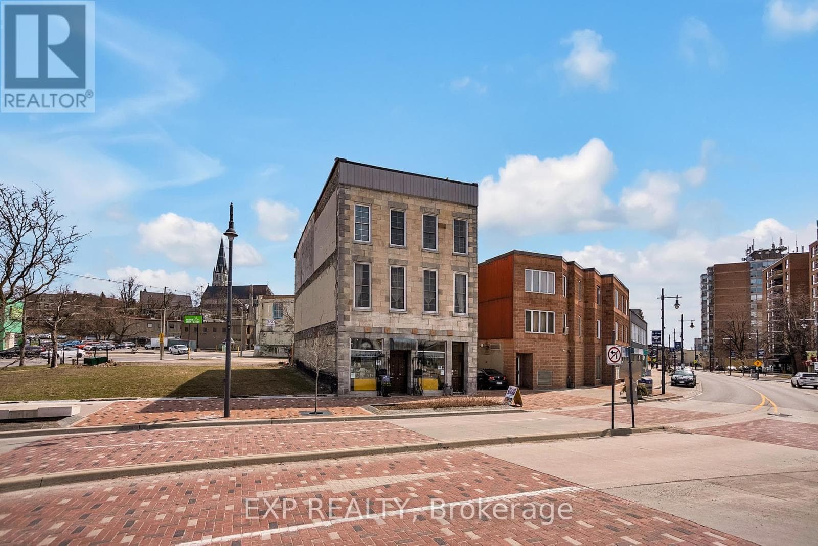 1 - 393 FRONT STREET — Belleville (Belleville Ward) - Main photo