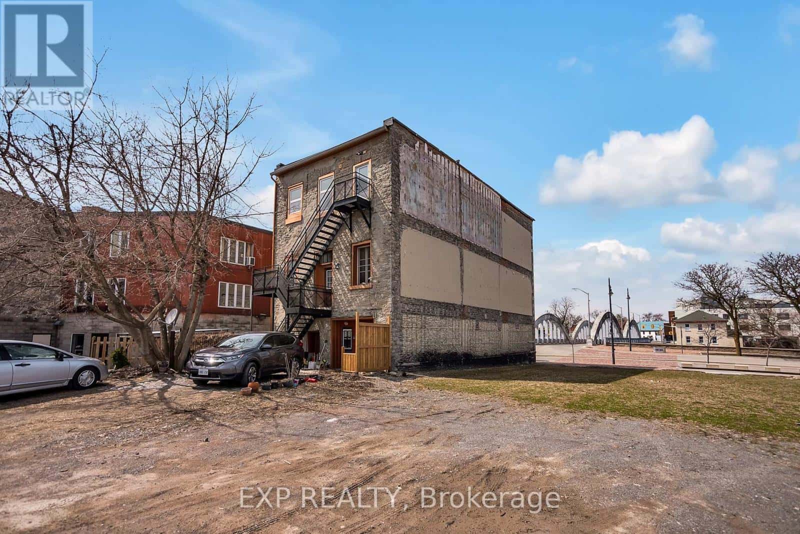 1 - 393 FRONT STREET — Belleville (Belleville Ward) - Photo 4 of 27