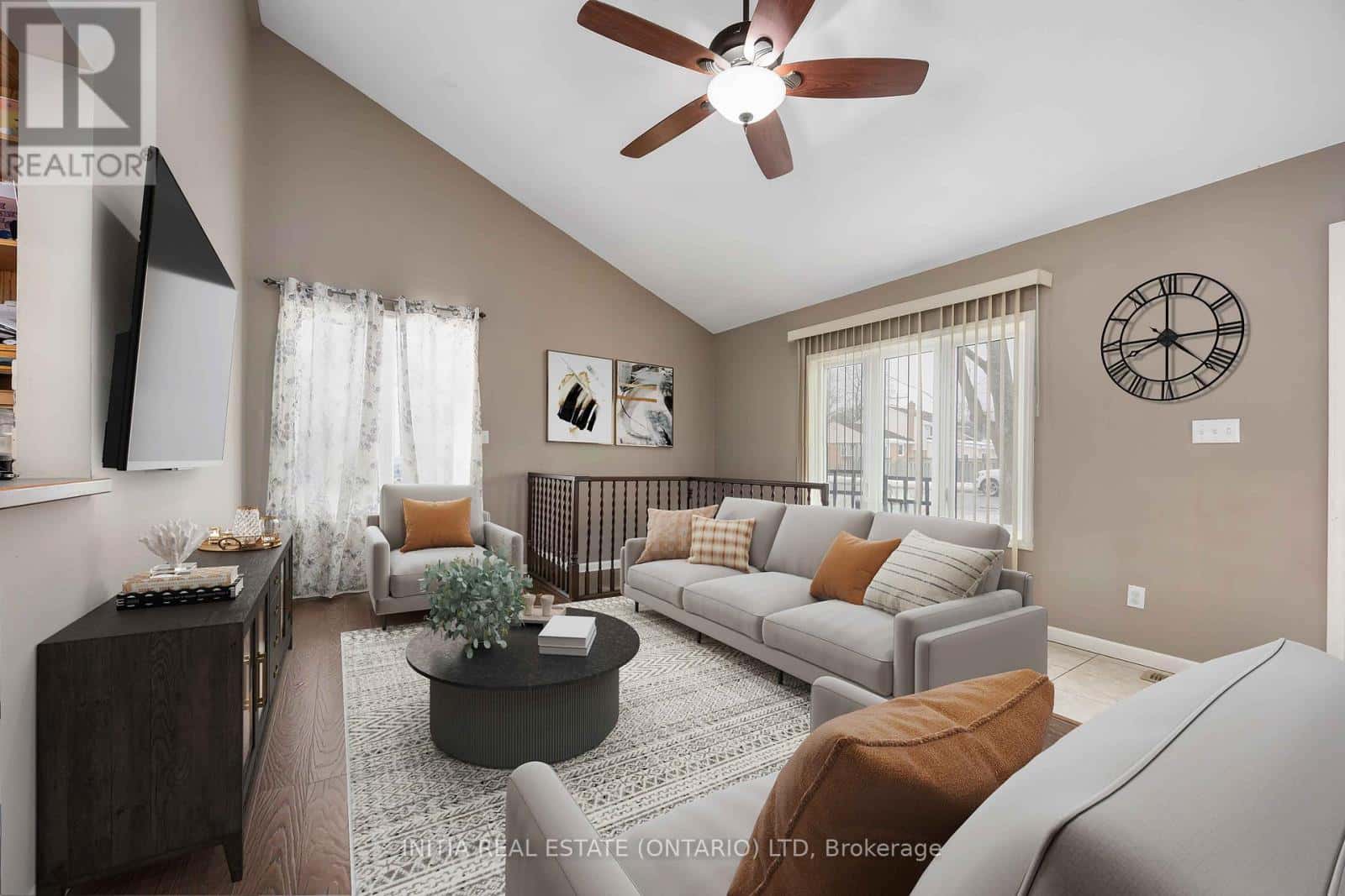 456 MURRAY STREET — St. Clair - Photo 2 of 25