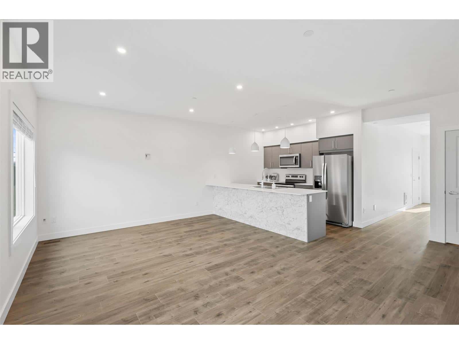 8960 Dallas Drive Unit# 117 — Kamloops - Photo 4 of 28