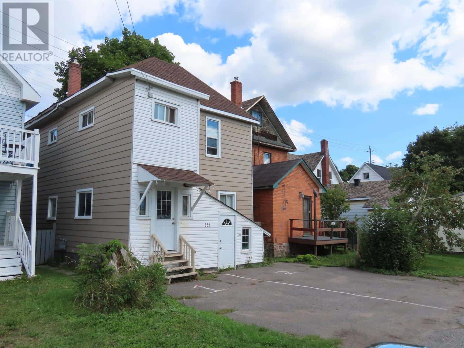 365 Wellington ST — Sault Ste Marie - Photo 2 of 15