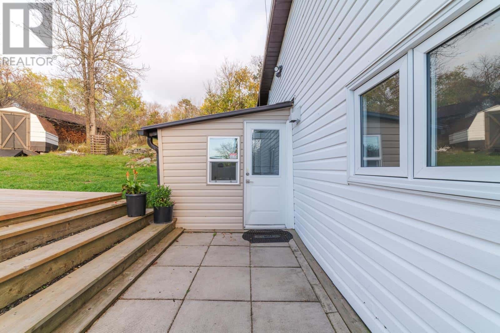 875 & 869 FOURTH AVENUE SOUTH — KENORA - Photo 5 of 36