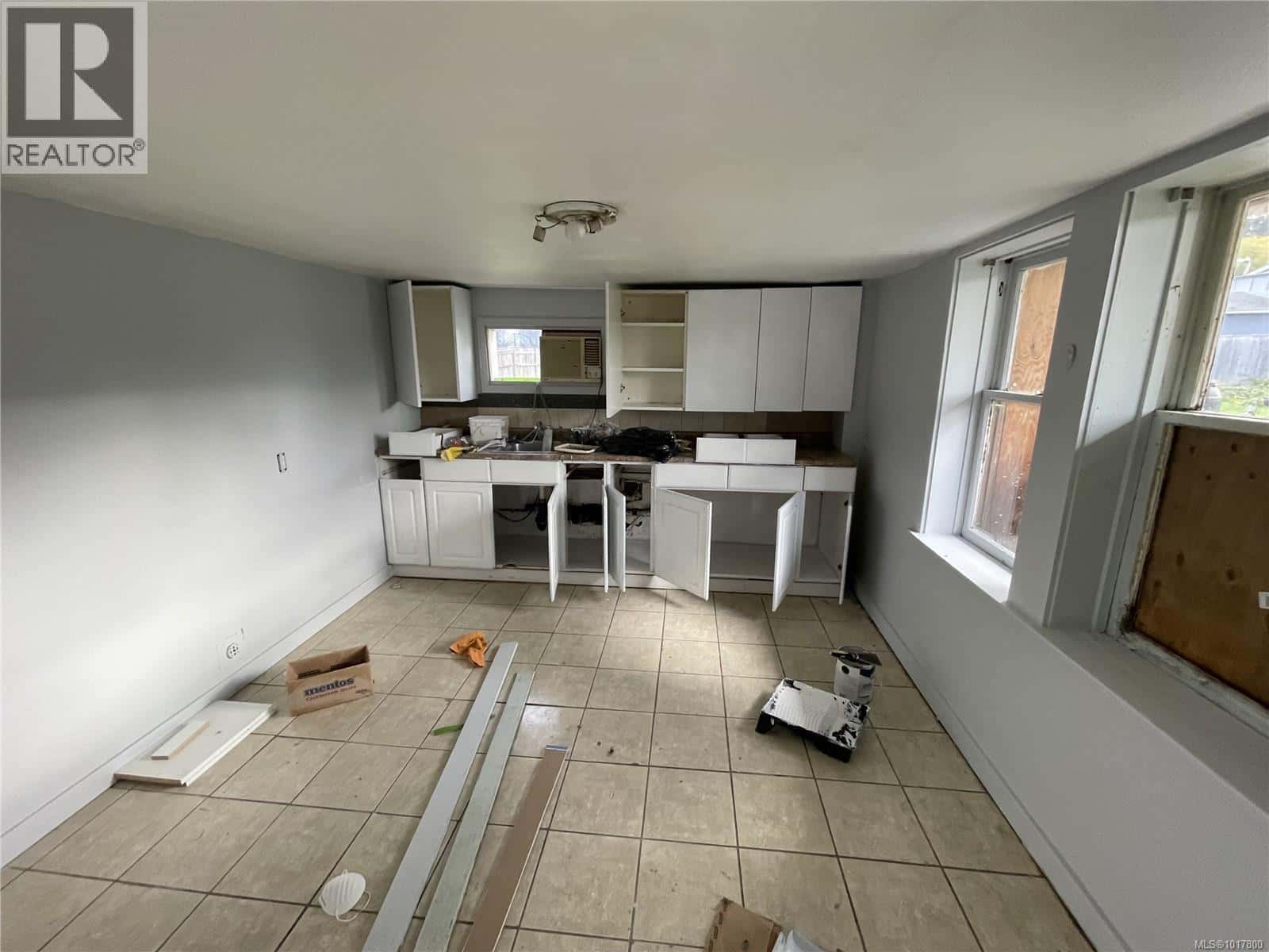 3623 4th Ave — Port Alberni - Photo 2 of 5