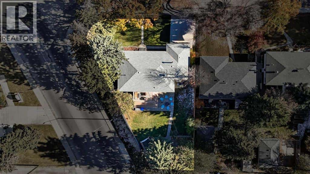 3003 25 Street SW — Calgary - Photo 2 of 47