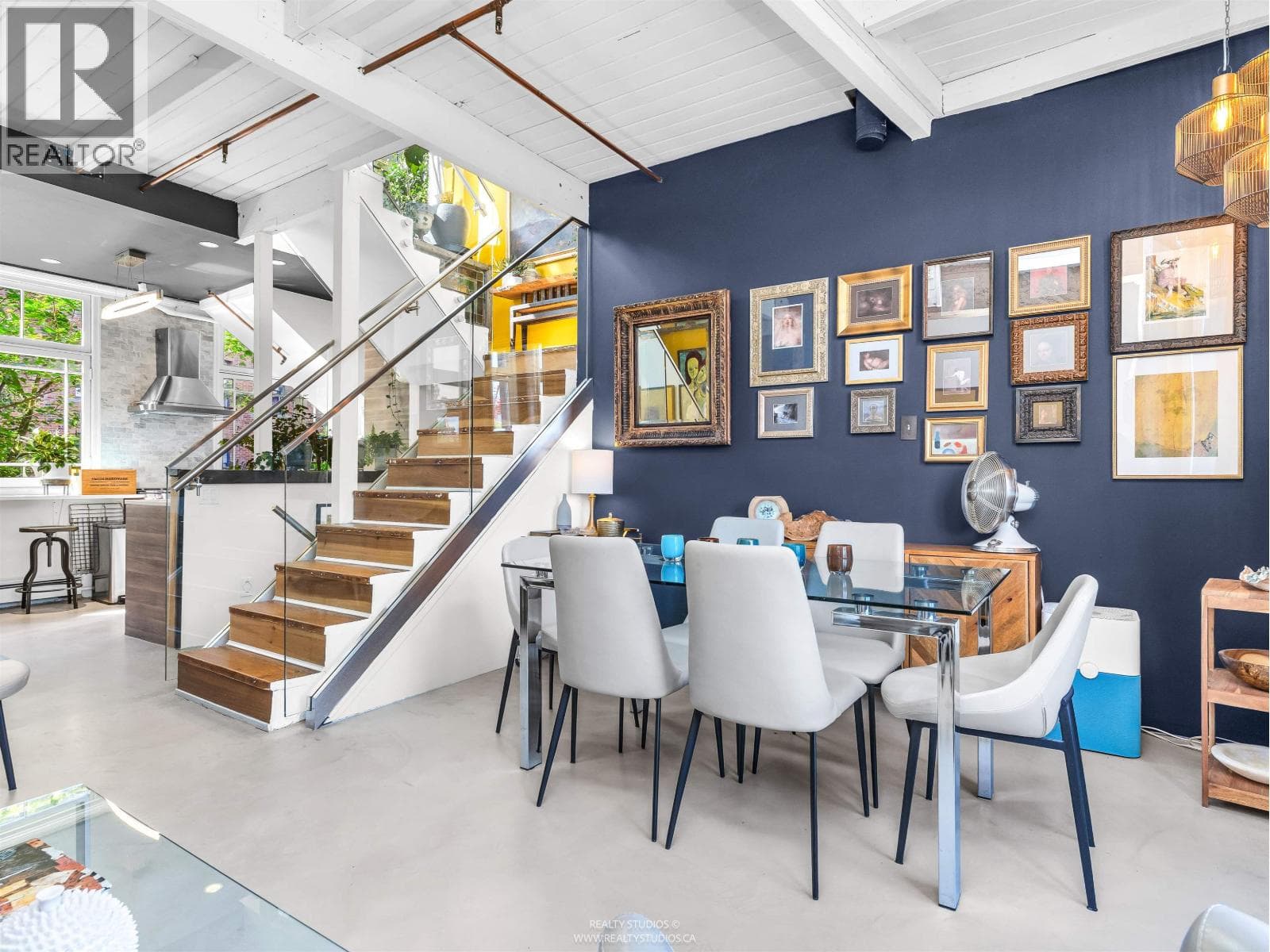 83 ALEXANDER STREET — Vancouver - Main photo