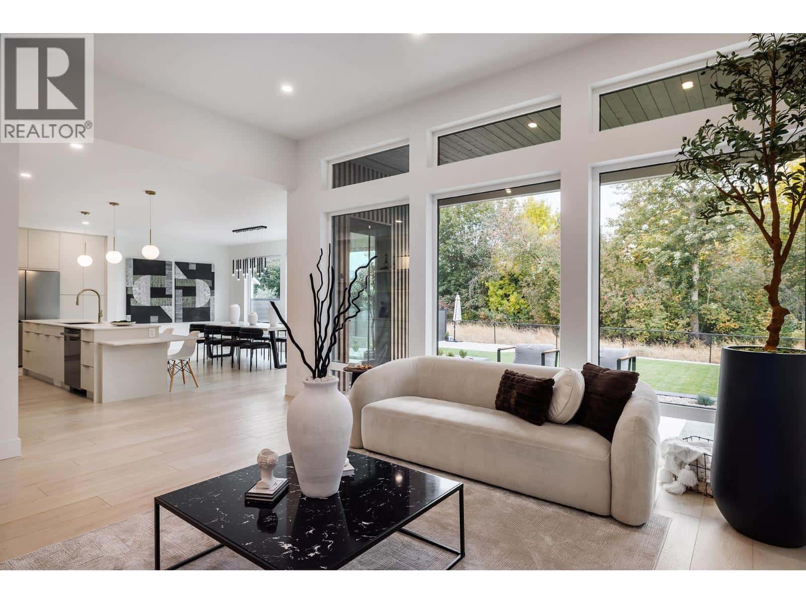 4234 Russo Street — Kelowna - Photo 5 of 50