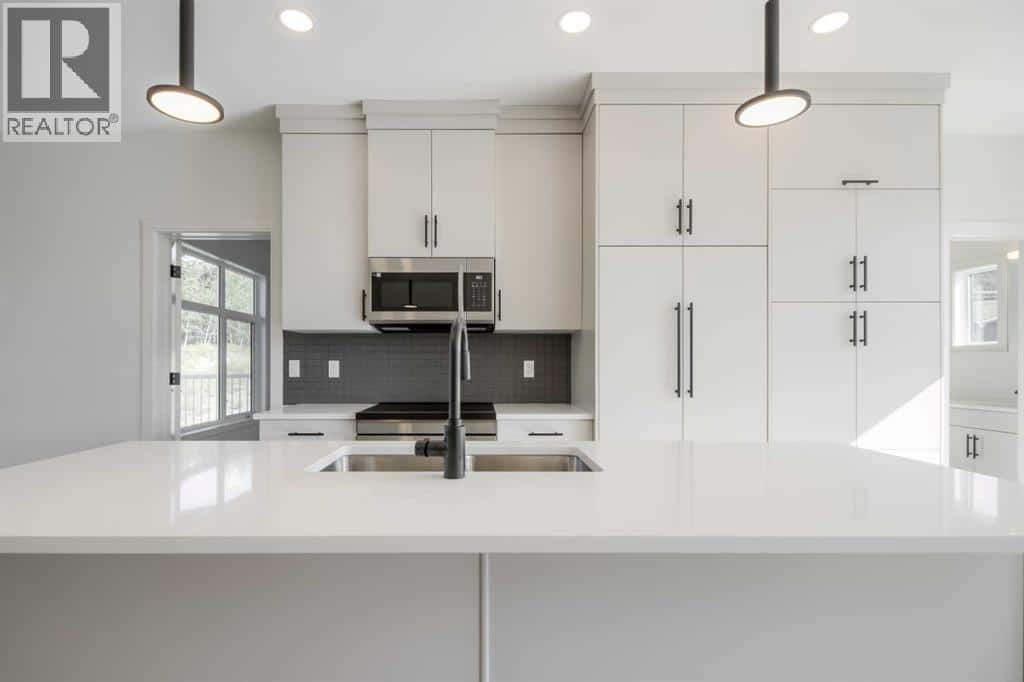 8603 25 Avenue — Coleman - Photo 5 of 15