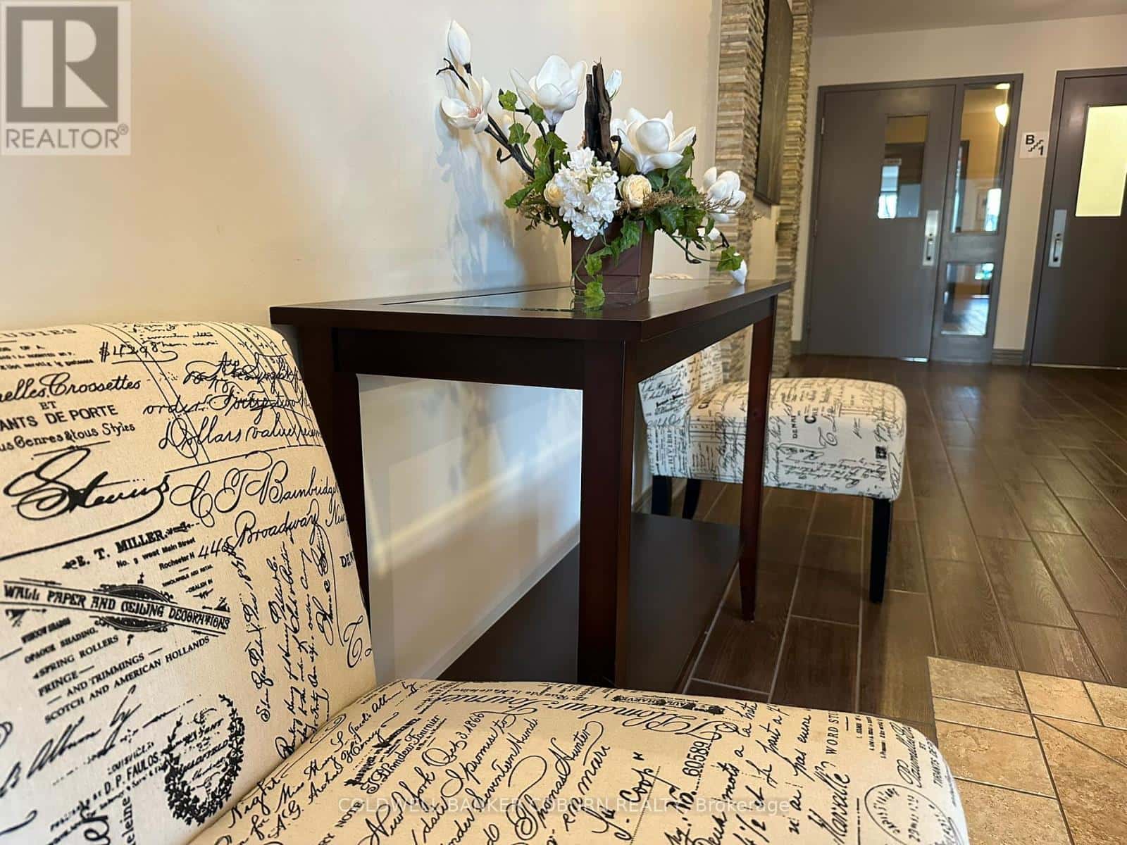 301 - 398 VAN BUREN STREET — North Grenville - Photo 5 of 33