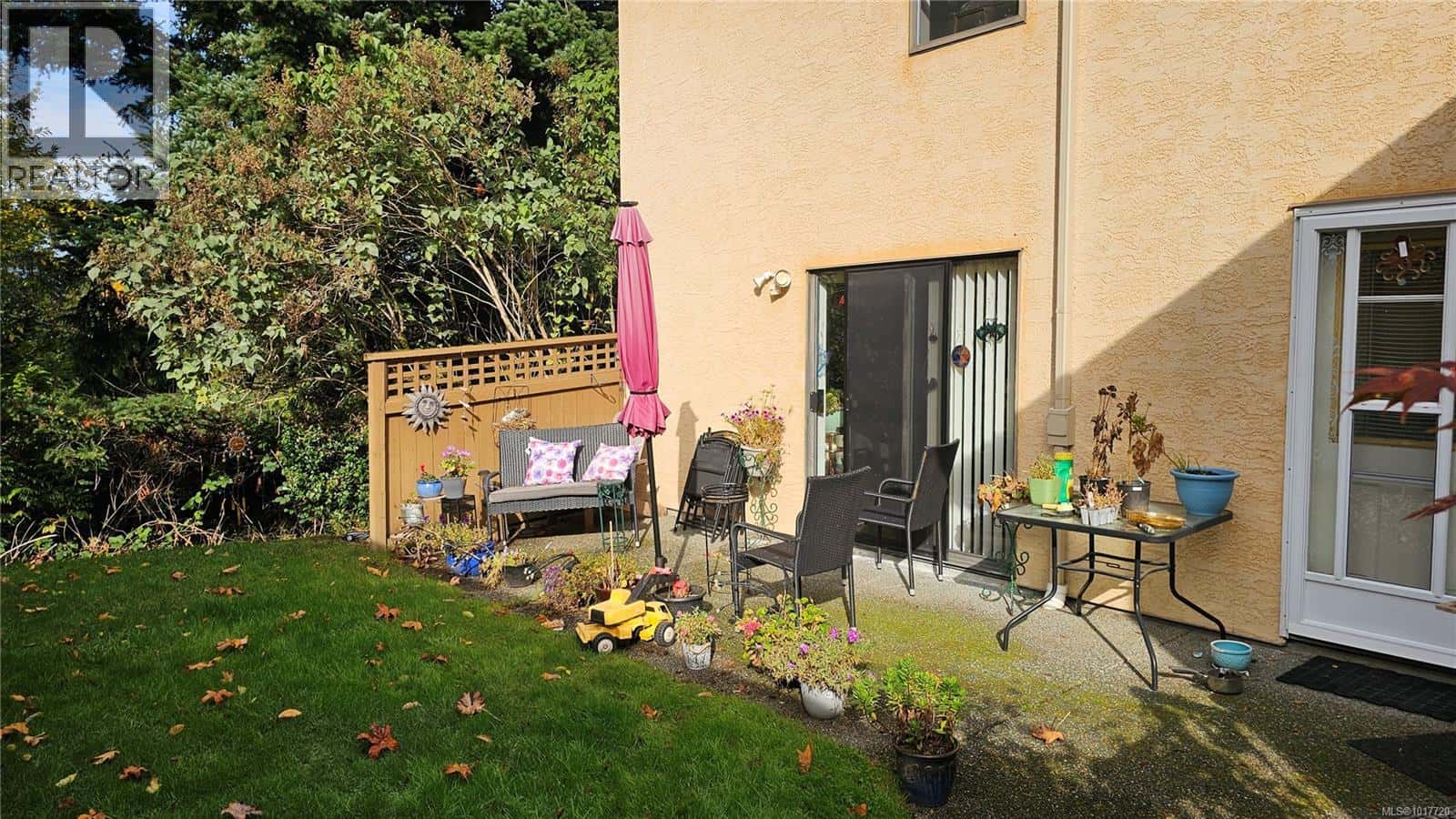 12 639 Kildew Rd — Colwood - Photo 4 of 34