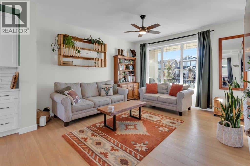 374 Sundown Road — Cochrane - Photo 5 of 33