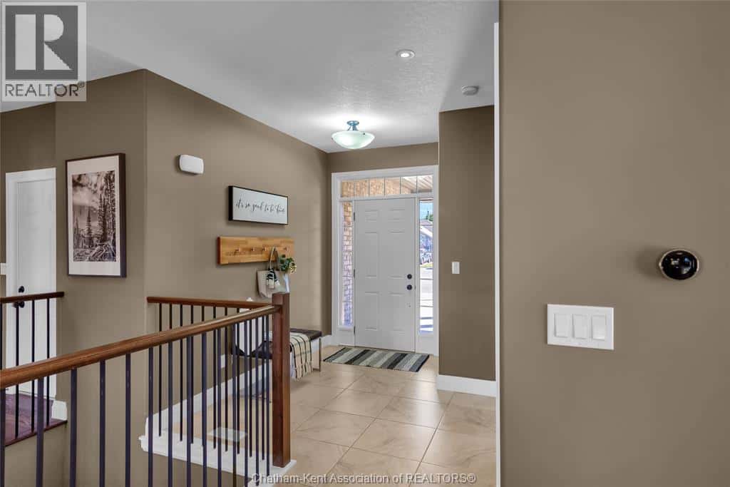 67 Birchwood STREET — Chatham - Photo 5 of 50