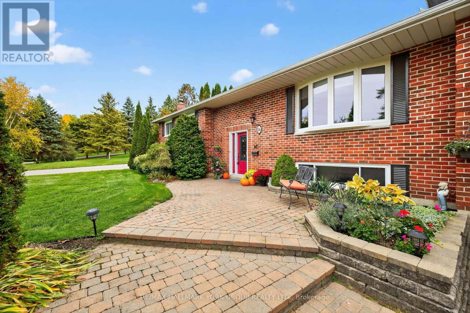 14 ANCHOR COURT — East Gwillimbury (Holland Landing) - Photo 5 of 50