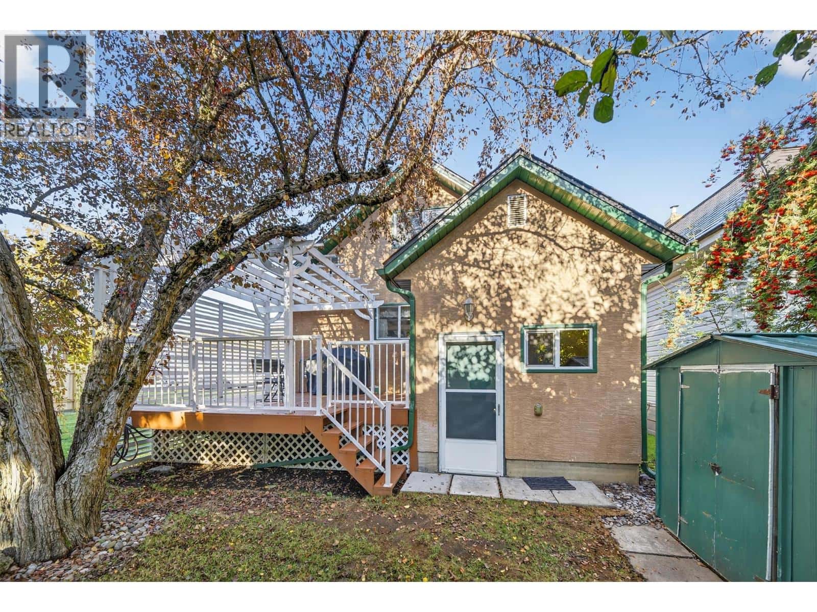 532 6th Avenue — Fernie - Photo 2 of 37