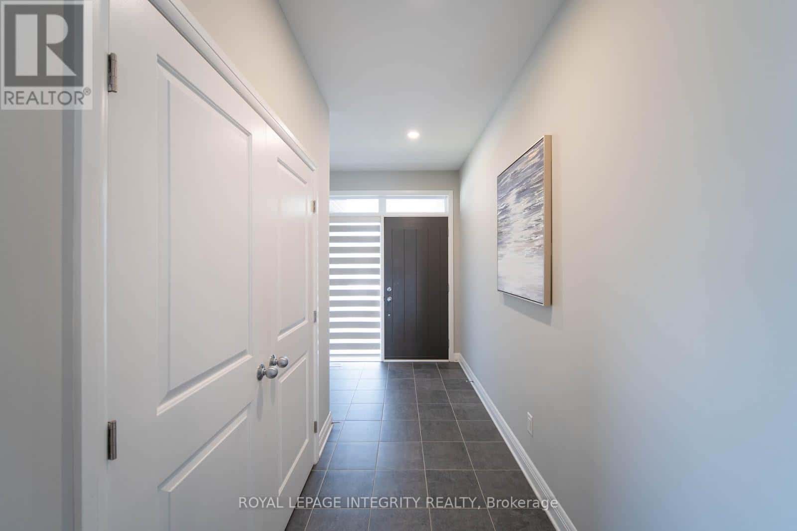 28 GREENSAND PLACE — Ottawa, Ontario - Photo 4 of 40