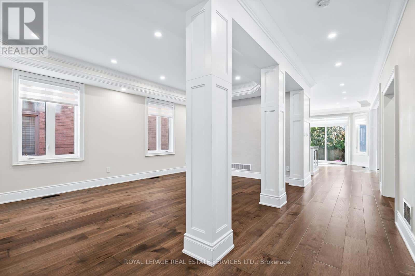 2240 PINE GLEN ROAD — Oakville (WM Westmount) - Photo 5 of 50