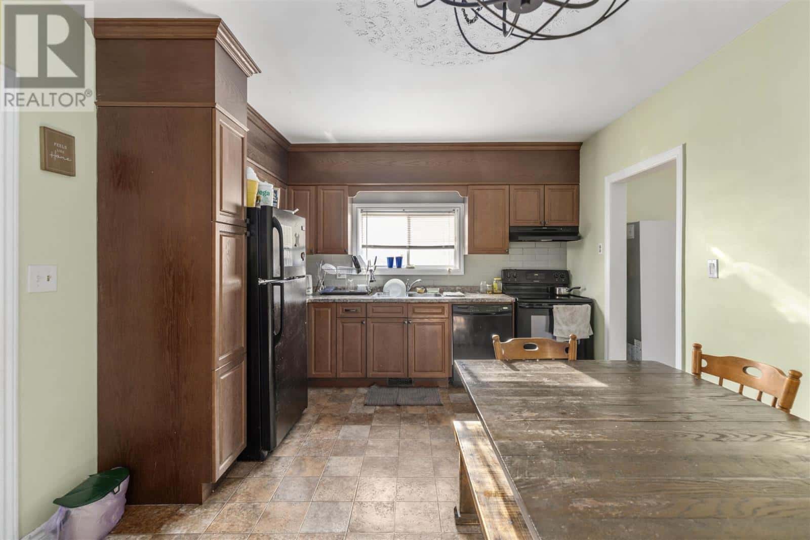 204 Goulais AVE — Sault Ste. Marie - Photo 3 of 29