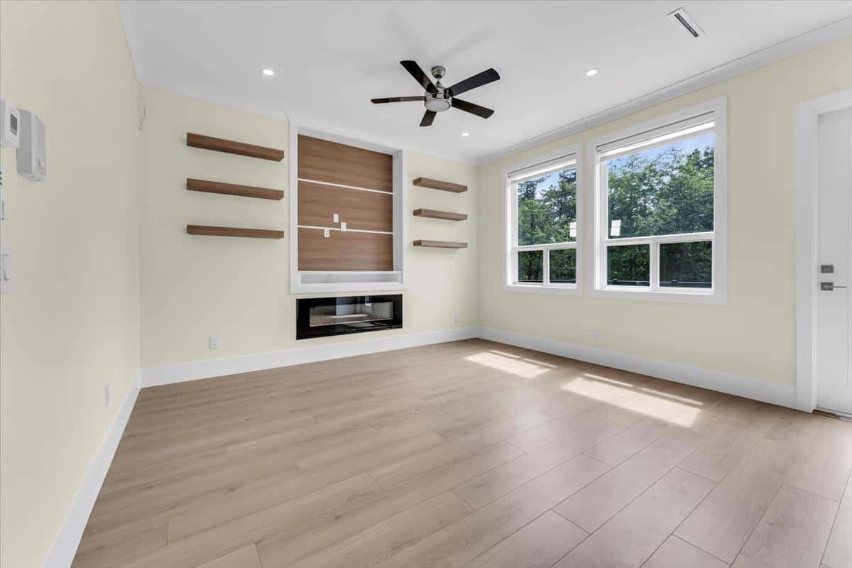 16192 78 AVENUE — Surrey - Photo 5 of 40