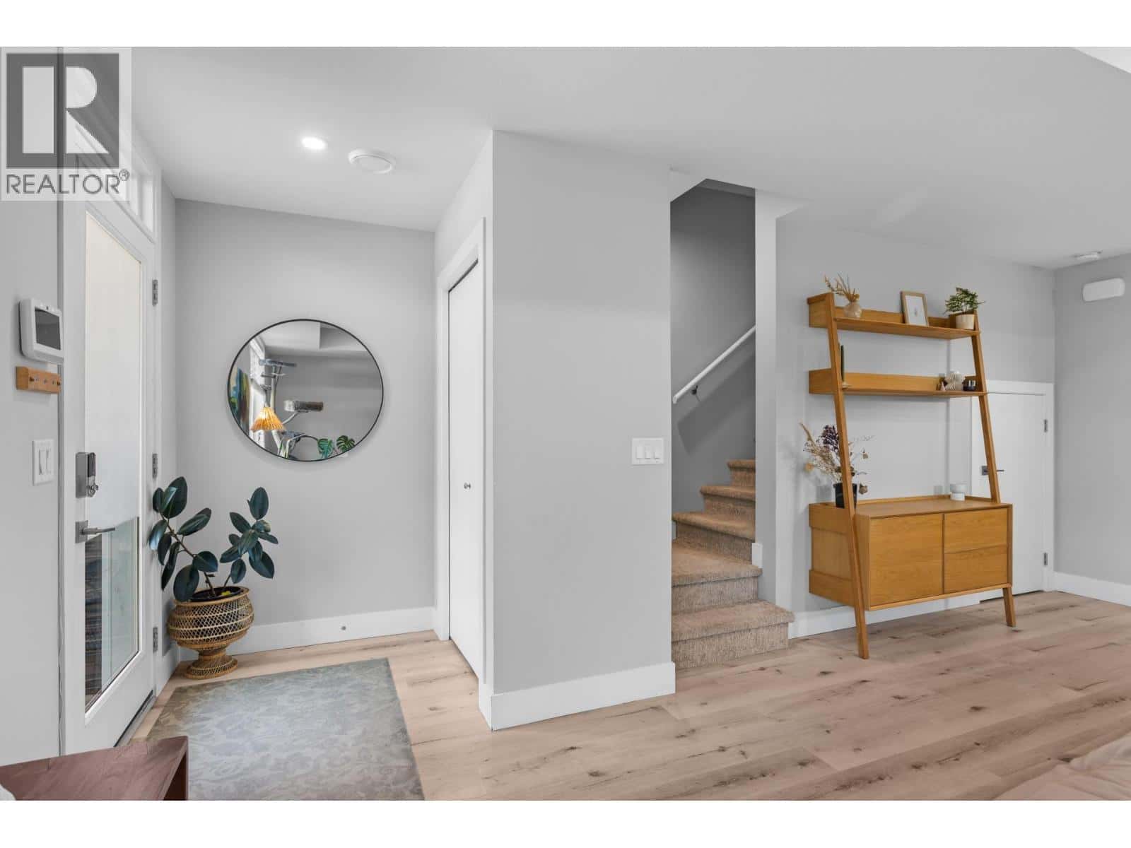 796 Cawston Avenue Unit# 3 — Kelowna - Photo 4 of 36