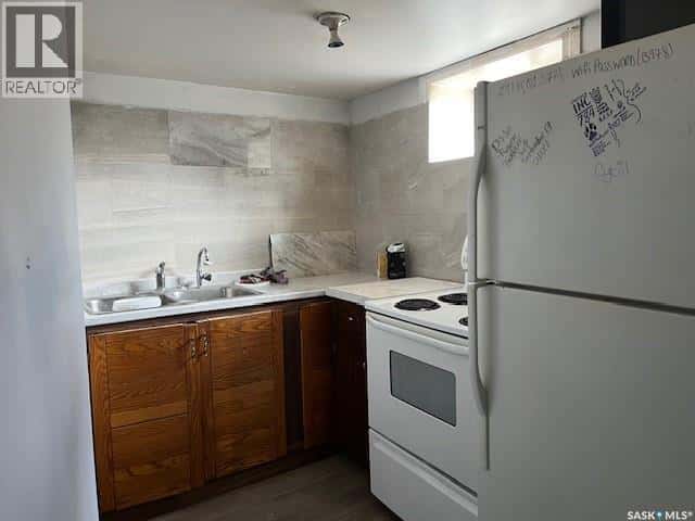 1609 Garnet STREET — Regina - Photo 5 of 16