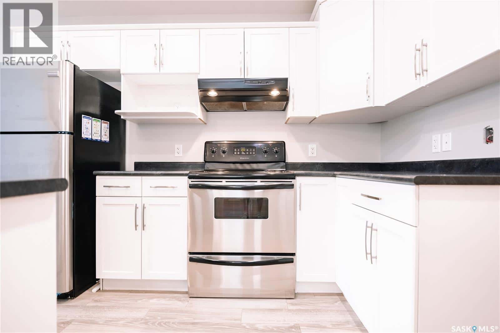 455 Toronto STREET — Regina - Photo 5 of 35