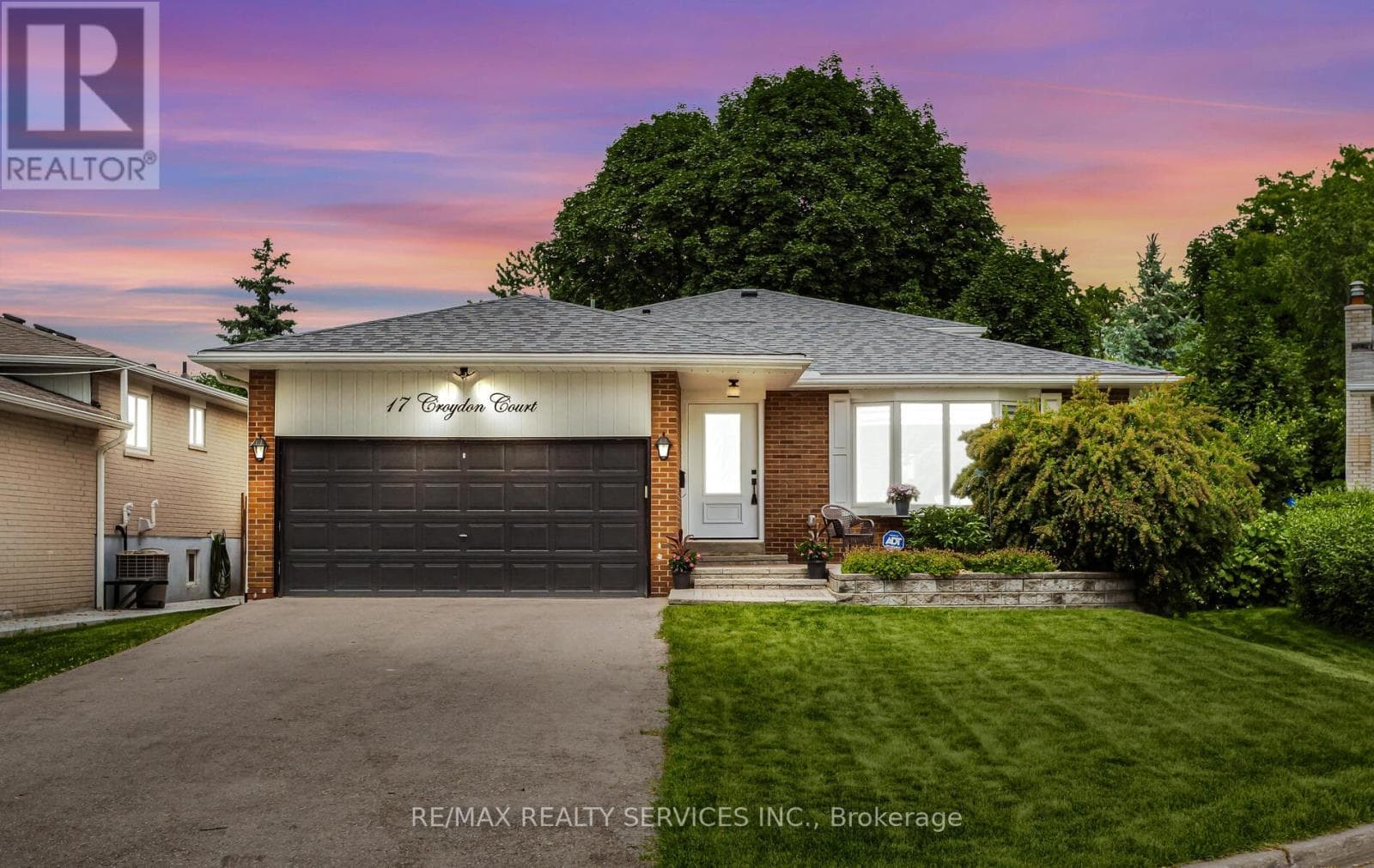 17 CROYDON COURT — Brampton (Avondale) - Main photo