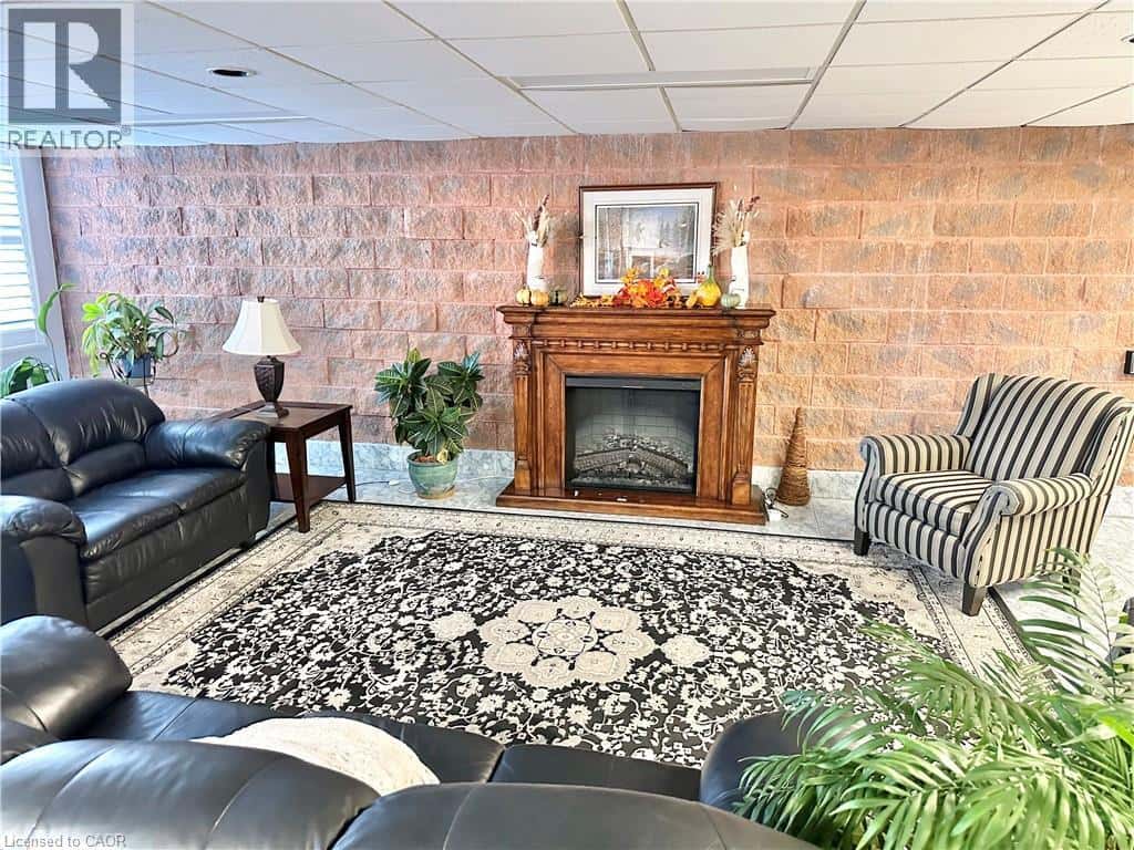 11 MILL POND Court Unit# 103 — Simcoe - Photo 5 of 34