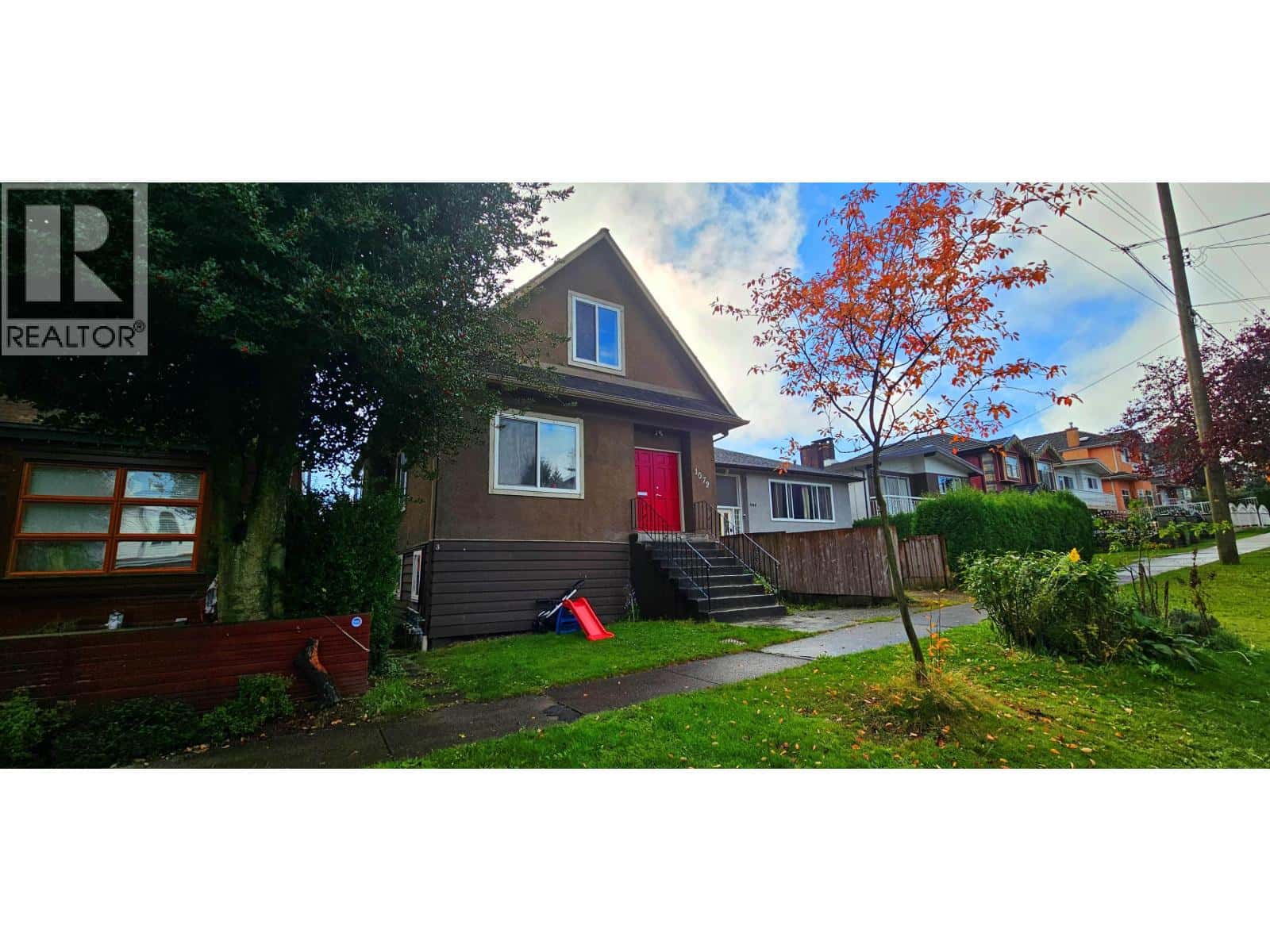1072 E 55TH AVENUE — Vancouver - Photo 2 of 6