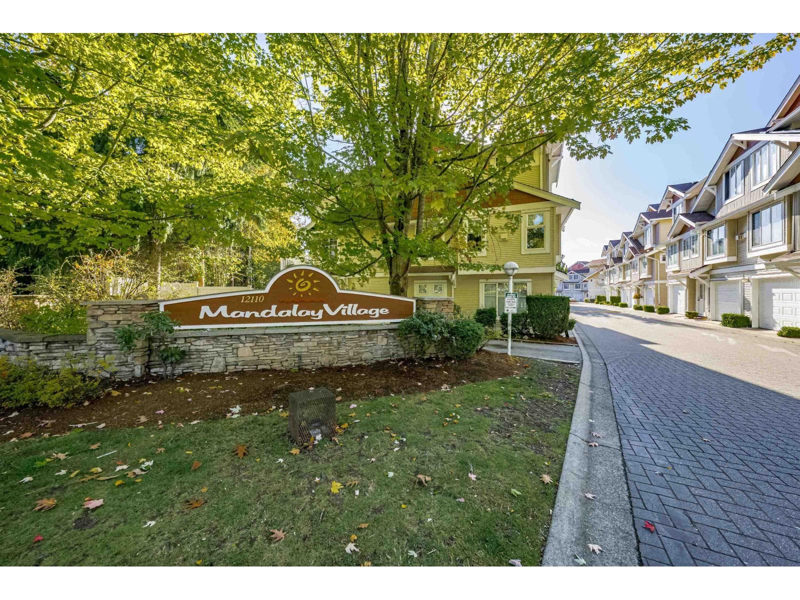 80 12110 75A AVENUE — Surrey - Main photo