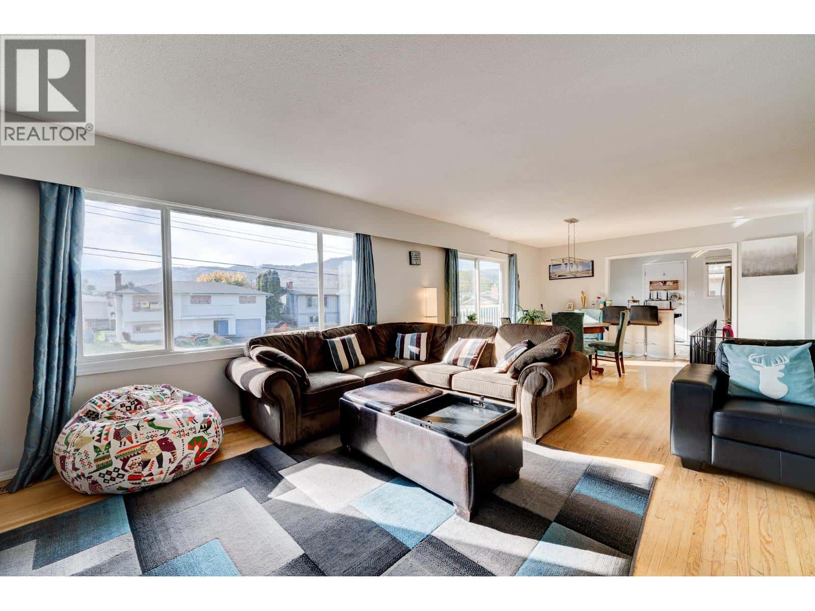 770 SHERWOOD Drive — Kamloops - Photo 4 of 34