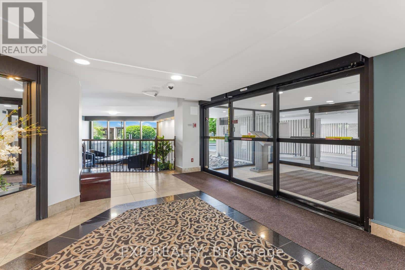 1501 - 1081 AMBLESIDE DRIVE — Ottawa - Photo 4 of 38