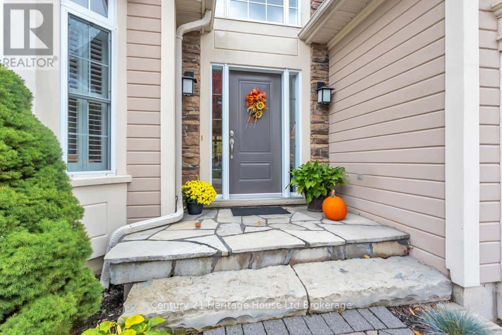 455 PARROTT PLACE — Woodstock (Woodstock - North) - Photo 4 of 44