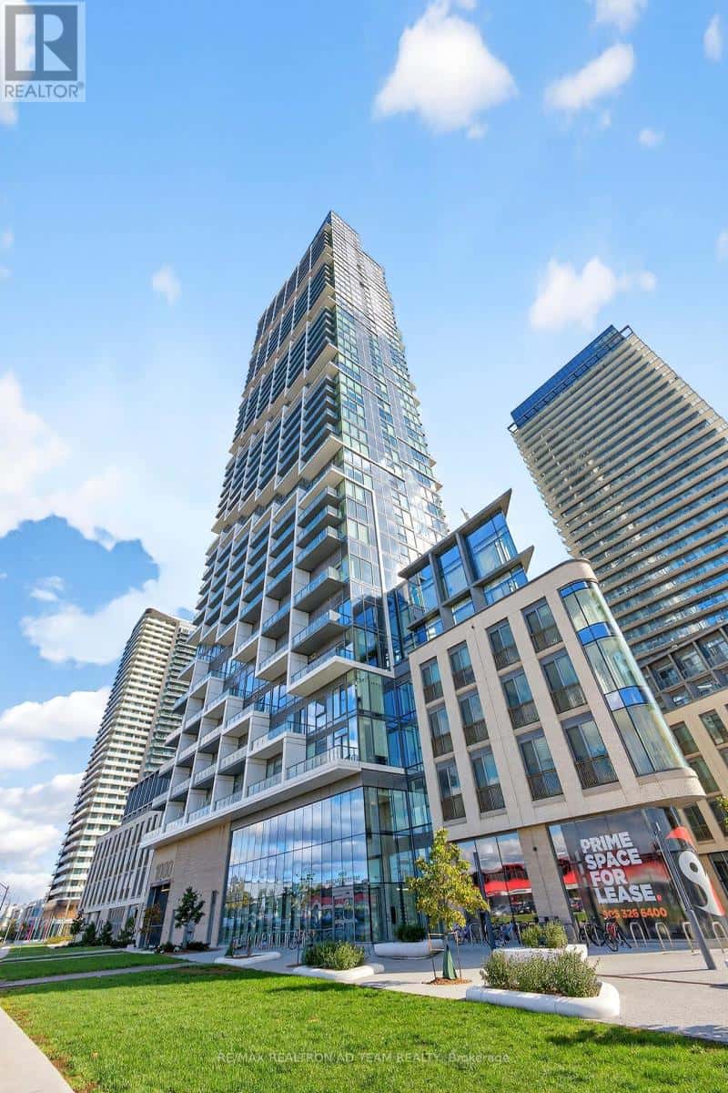 1901 - 1000 PORTAGE PARKWAY — Vaughan (Concord) - Photo 2 of 34