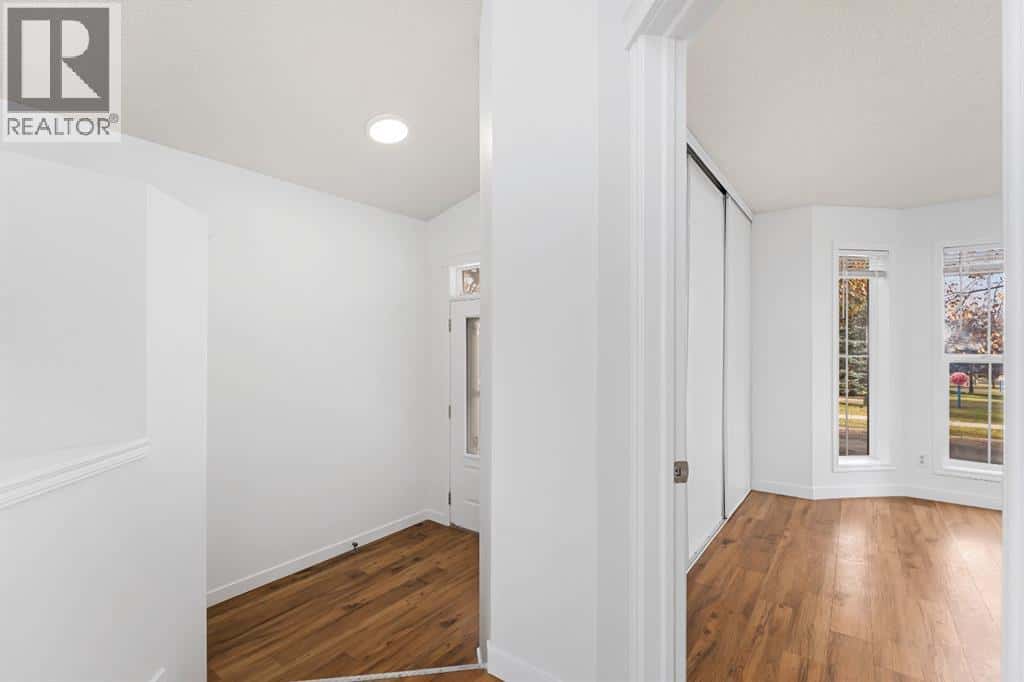 203 Prestwick Heights SE — Calgary - Photo 5 of 32