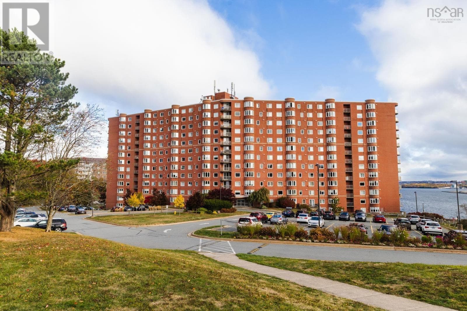 216 45 Vimy Avenue — Halifax - Main photo